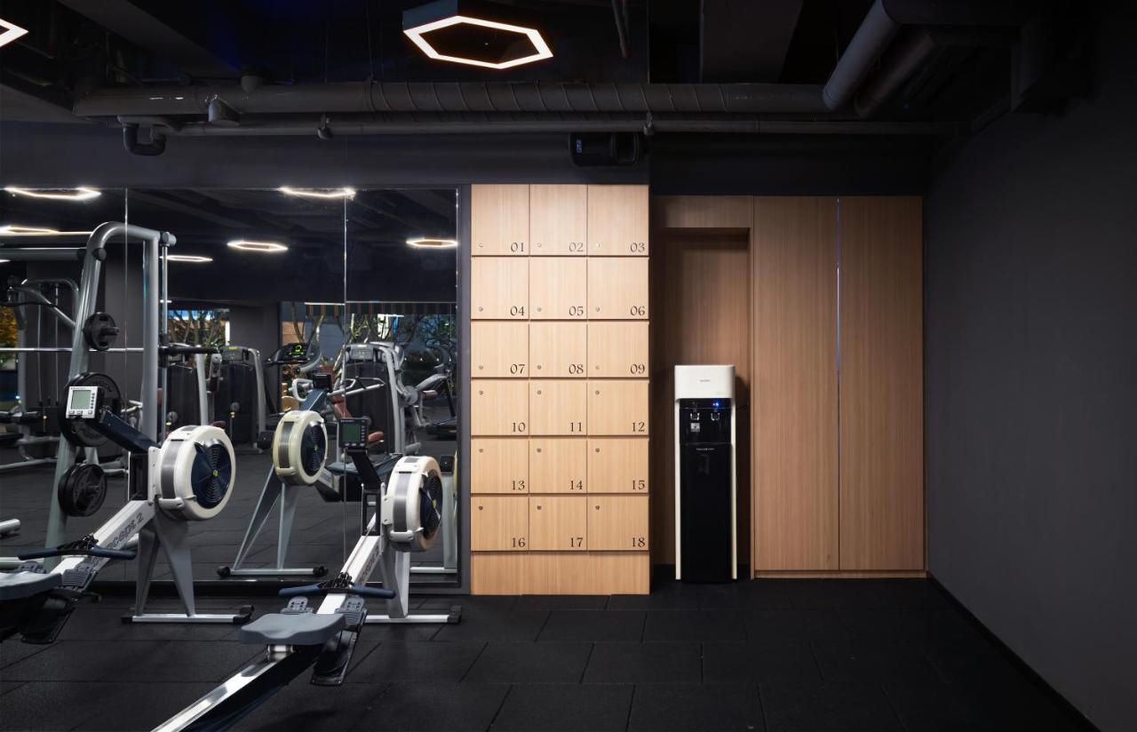 G Hotel Gurney George Town Exteriér fotografie A gym in Japan