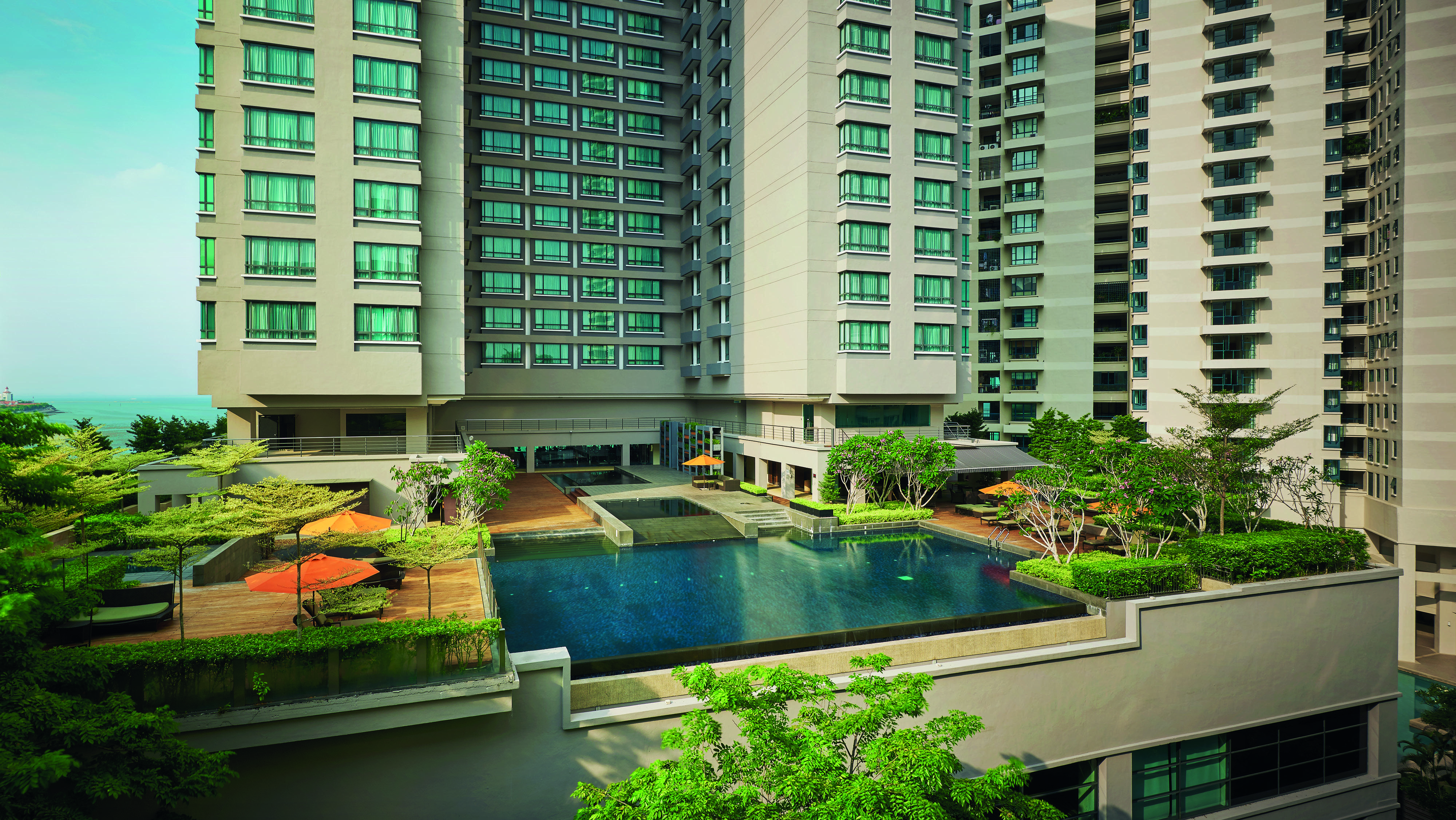 G Hotel Gurney George Town Exteriér fotografie The swimming pool at The Residence